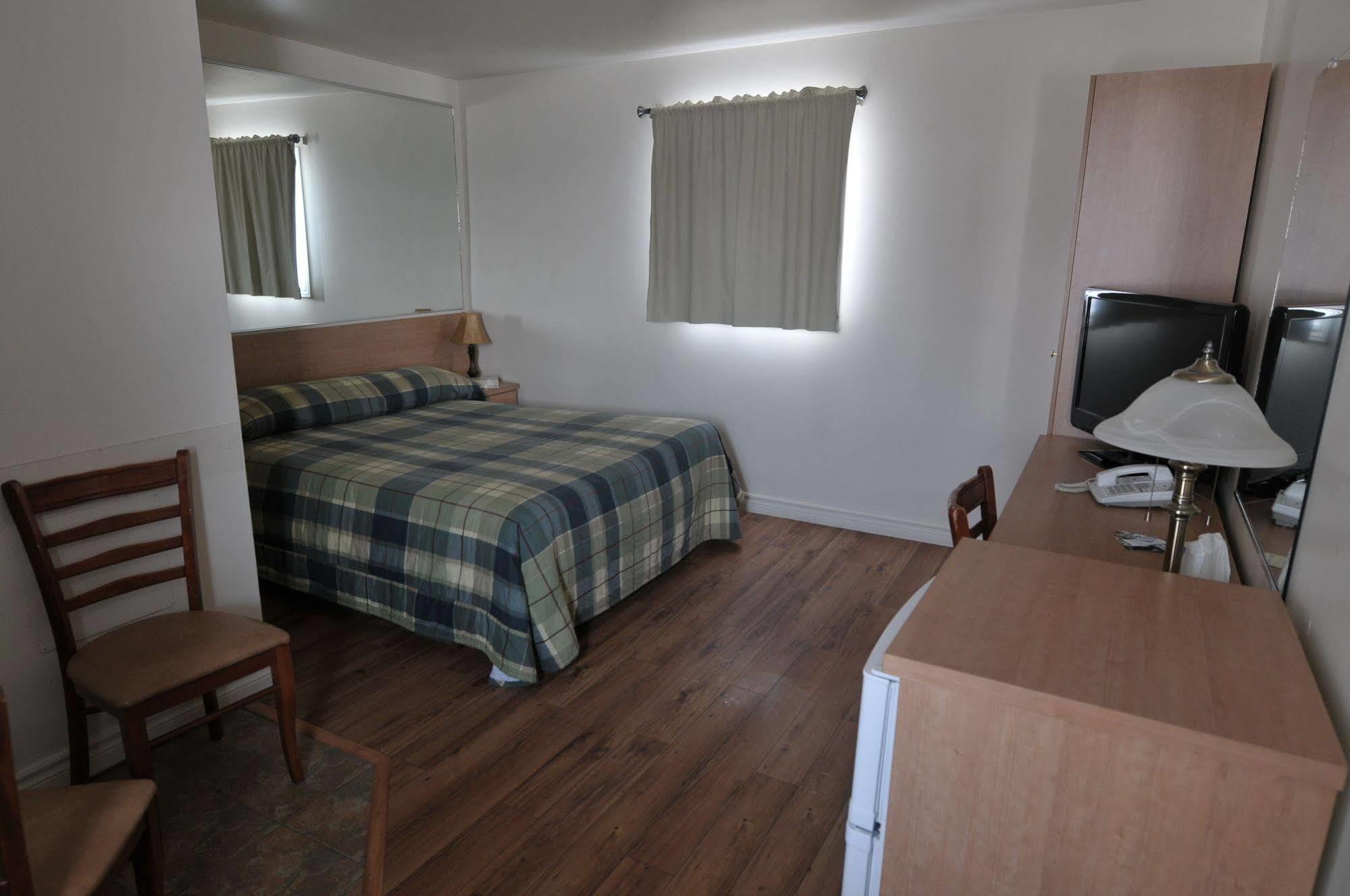 Motel Chevalier Québec Esterno foto