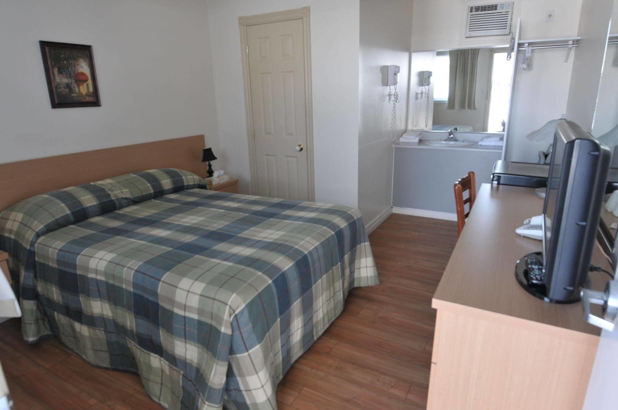 Motel Chevalier Québec Esterno foto