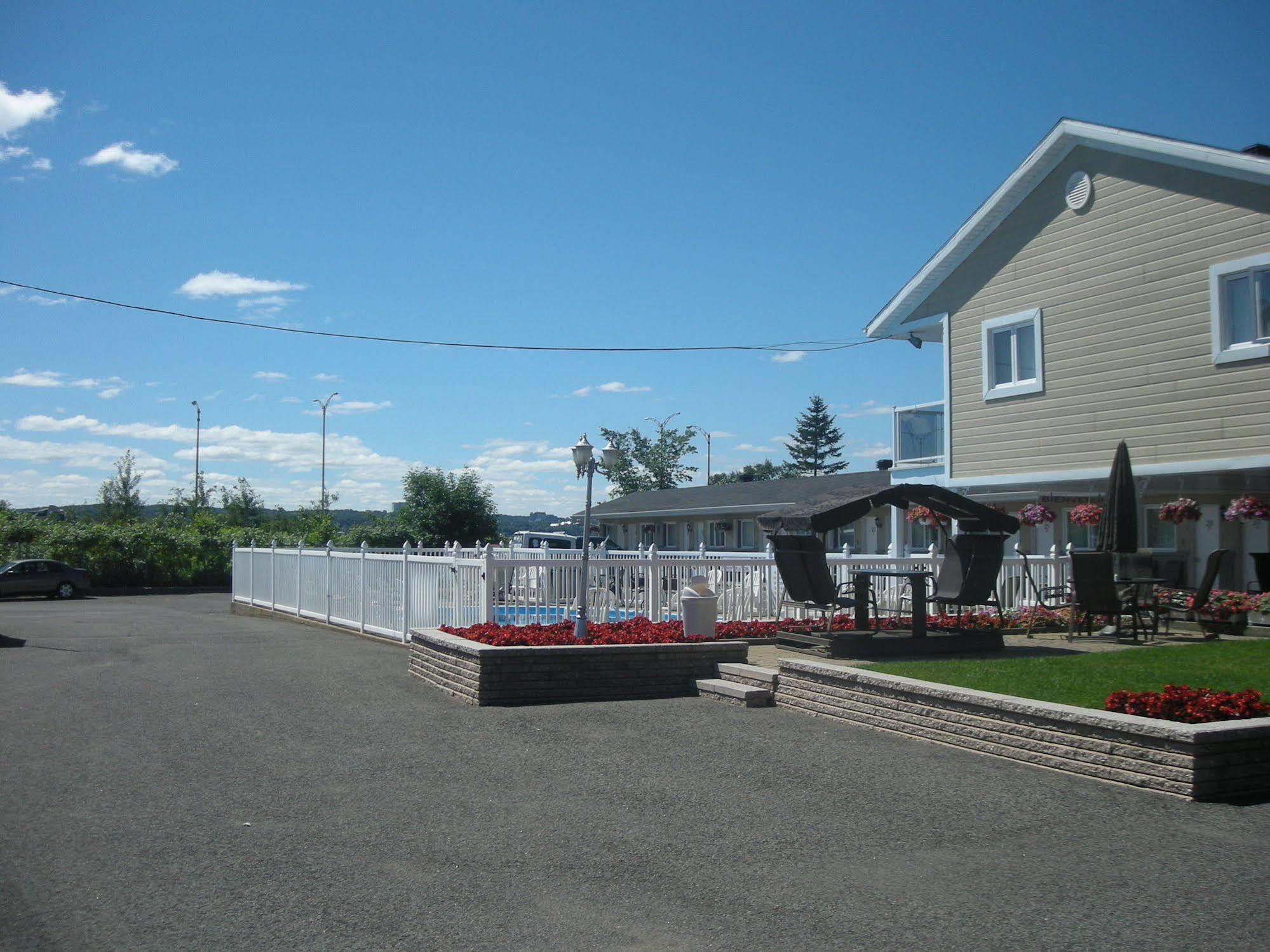 Motel Chevalier Québec Esterno foto