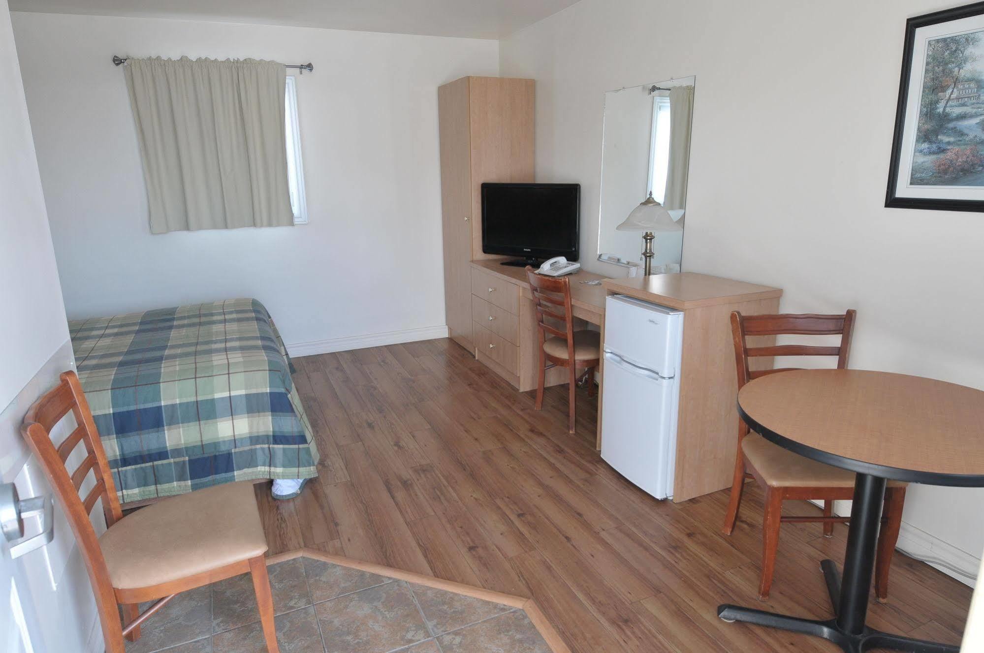 Motel Chevalier Québec Esterno foto