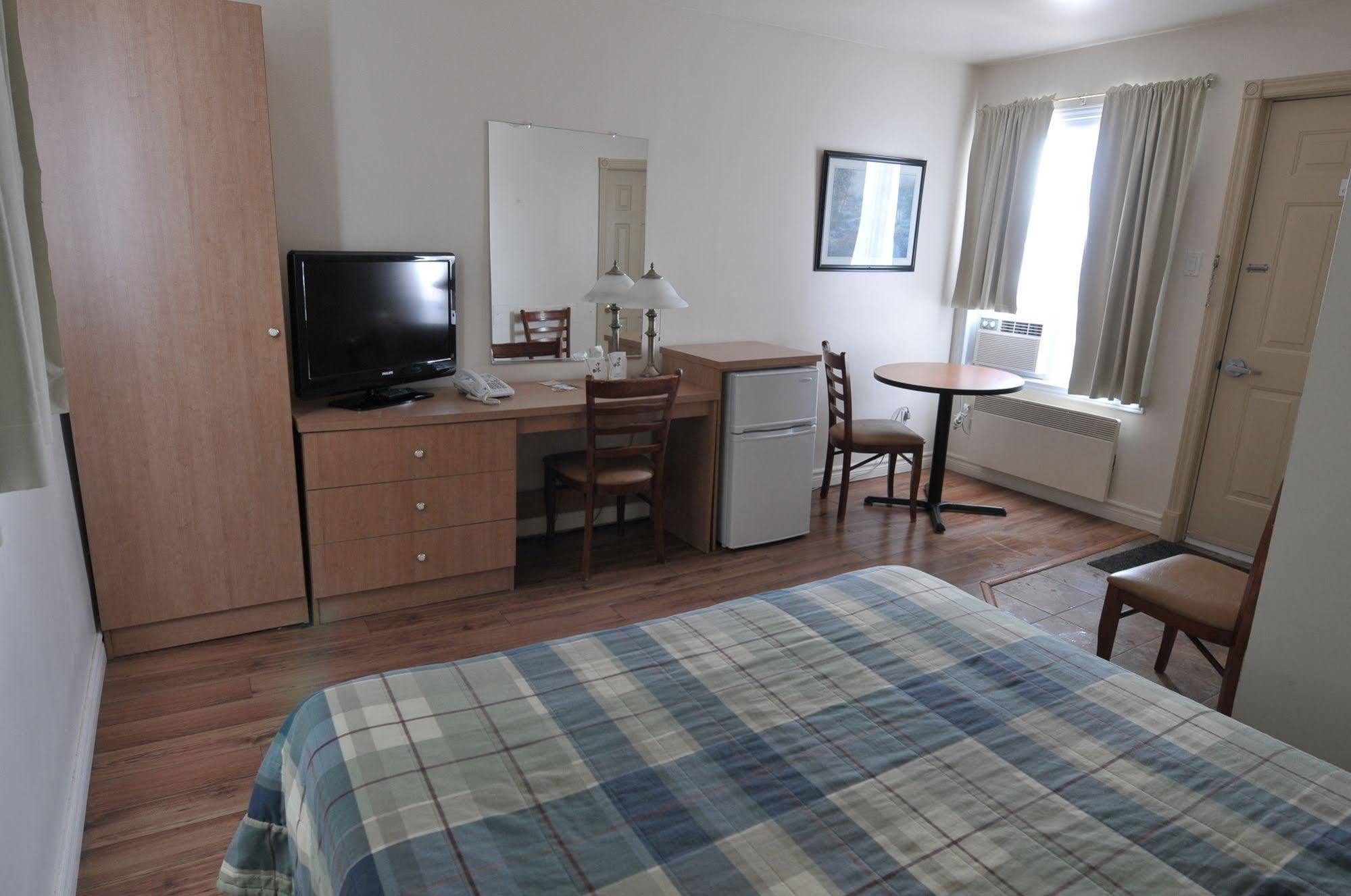 Motel Chevalier Québec Esterno foto